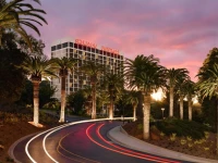 Sheraton Universal Hotel 4*