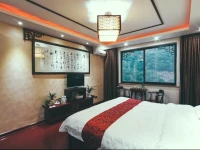 Qingyin Ge Hotel 