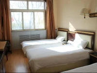 Qicaidanxia International Youth Hostel 