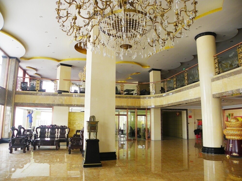 Xinhuan International Hotel 