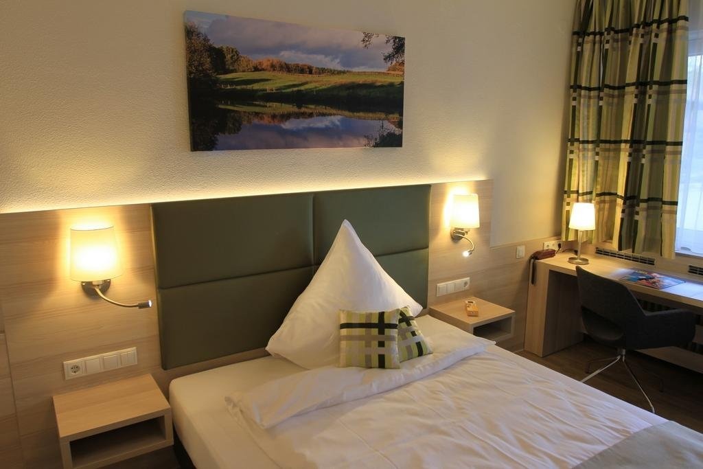 Waldhotel zum Bergsee Damme 