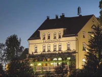 Zur FalkenhГ¶he 