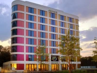 Element Frankfurt Airport Hotel 