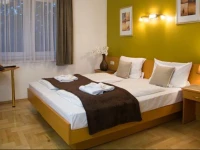 Garni Hotel RГ¶delheimer Hof 