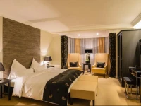 Hotel Business & More 