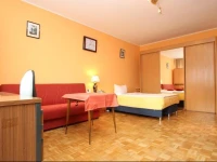 4576 Apartment City 