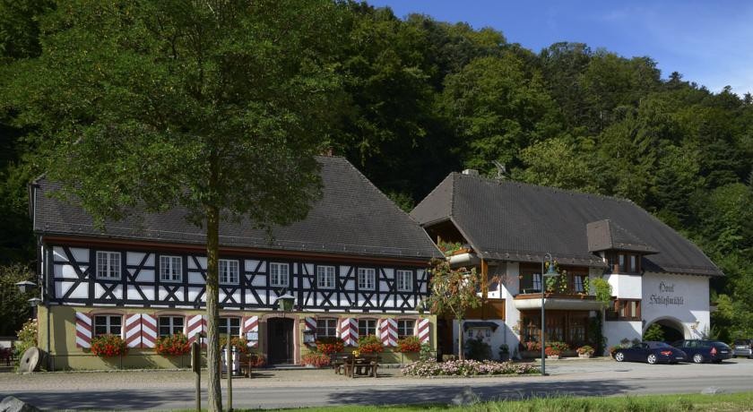 Schwarzwaldgasthof Hotel SchlossmГјhle 