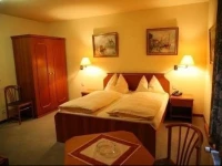 Altstadt Hotel Athos 3*