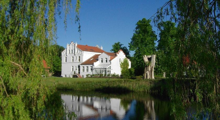 Ferienanlage Gutshaus Gramkow 