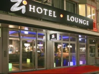Zi Hotel & Lounge 
