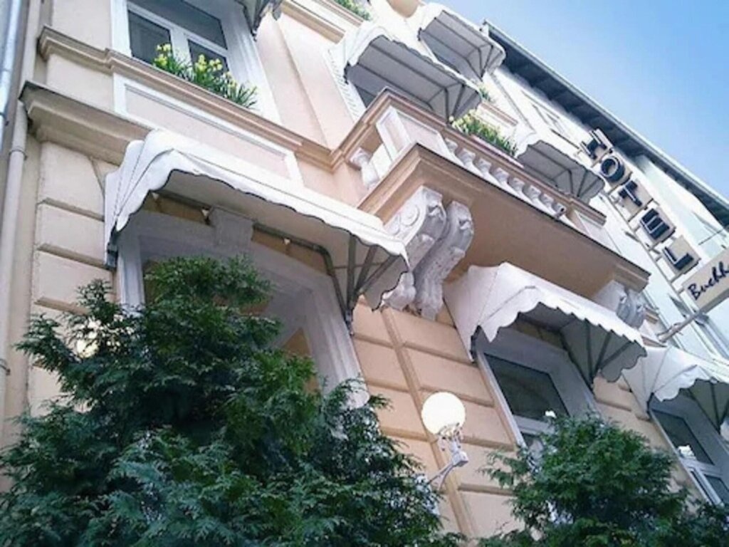 Buchholz Downtown Hotel 