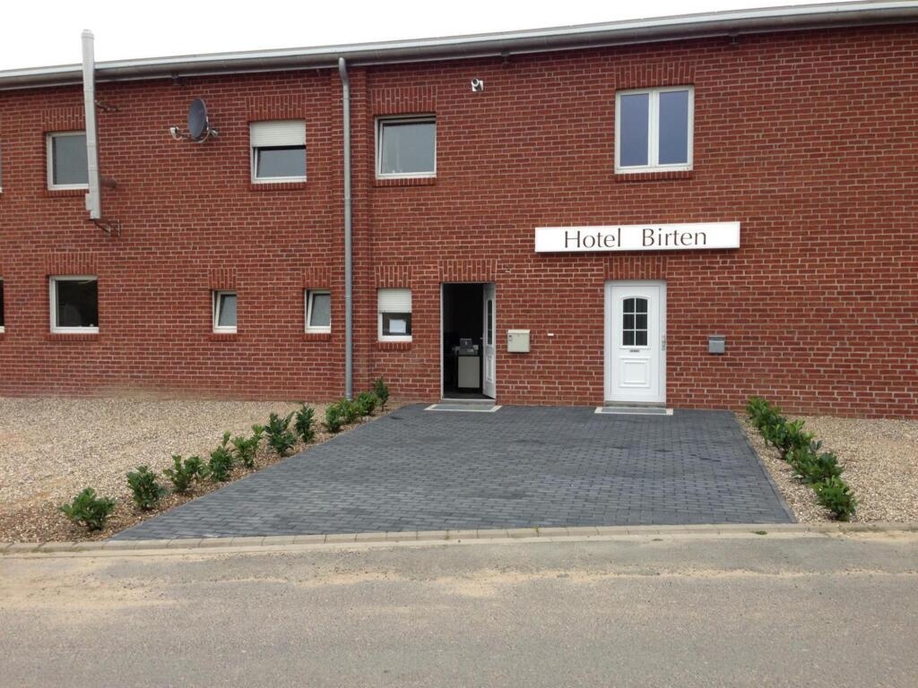 Hotel Birten 