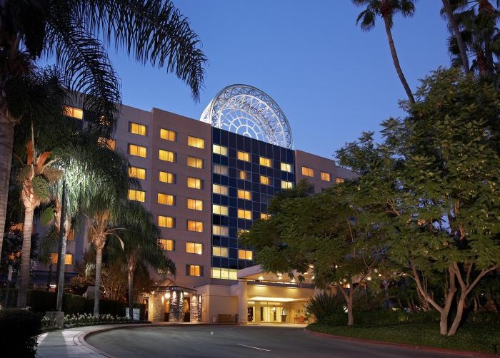 Sheraton Fairplex Hotel 3*