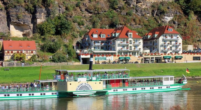 Hotel ElbschlГ¶sschen 