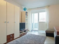 1491 Private Apartment West Fair 