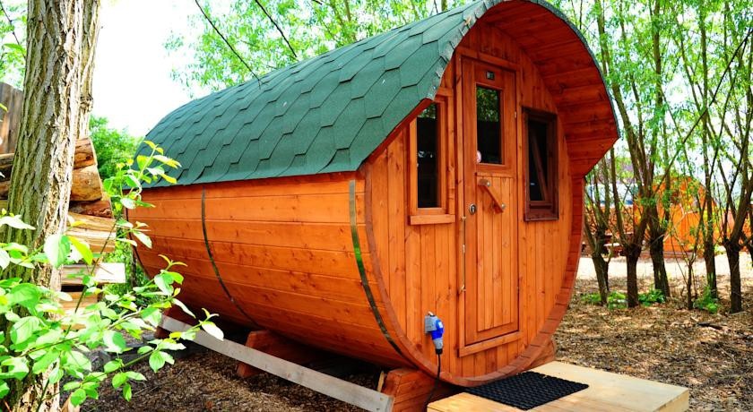 Mini Hotel Гњbernachten Im Gurkenfass 