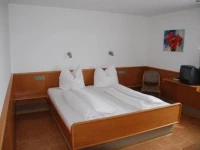 Hotel-Restaurant Zum Goldenen Hahnen 