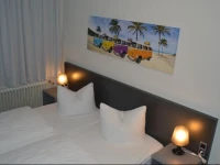 N8chthaus 2*