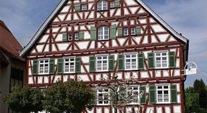Altes Pfarrhaus Hotel und Restaurant 