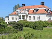 Liljeholmen HerrgГҐrd Hostel 