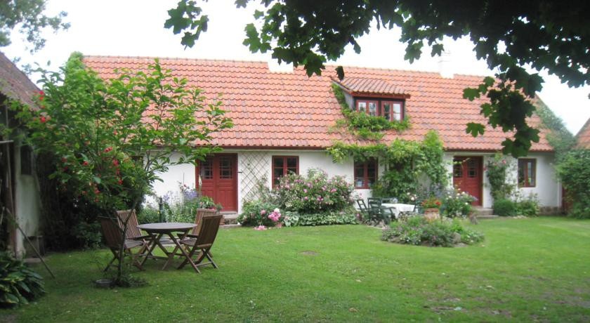 BjГ¶rkas Mariehem Bed & Breakfast 