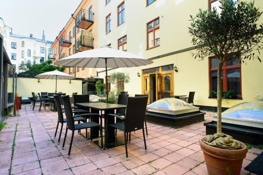 Rex Hotel 