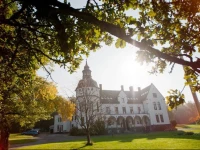 Hellidens Slott och Vandrarhem 