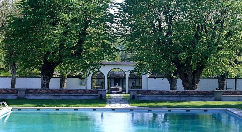 c/o HГ¤ringe Slott 