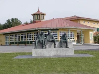 BjГ¶rkbackens KaraktГ¤rshotell 