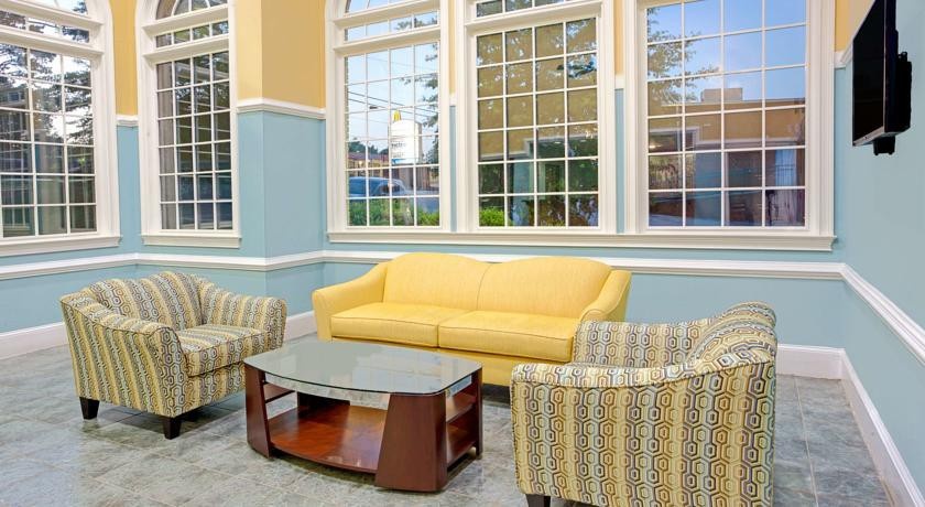 Super 8 Acworth 