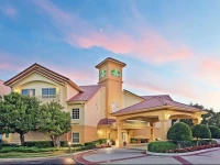 La Quinta Inn & Suites Dallas Addison-Galleria 