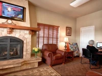 Stratford Suites Inn 