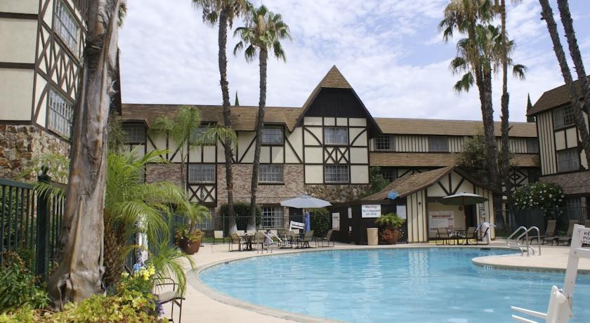 Anaheim Majestic Garden Hotel 