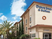 Days Inn & Suites Anaheim - Garden Grove 