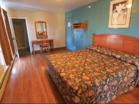 Long House Alaskan Hotel 