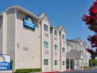 Days Inn and Suites Antioch 