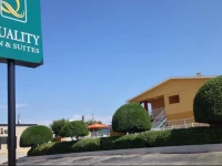 Quality Inn and Suites Six Flags - Arlington 