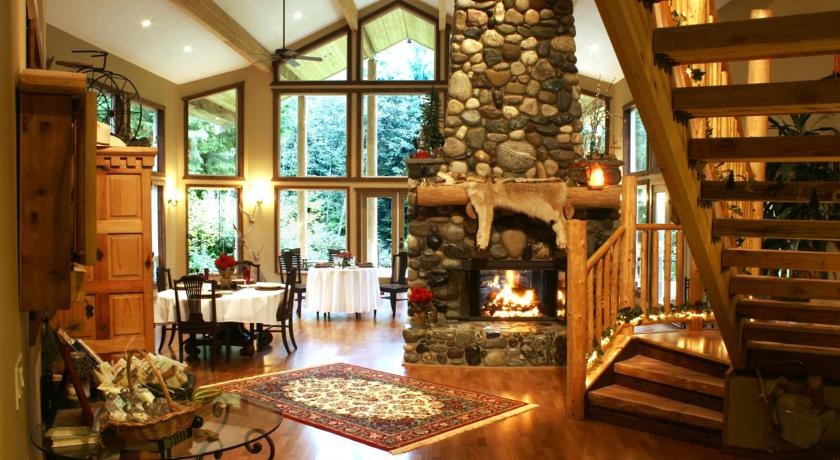 Arlingtons River Rock Inn Bed & Breakfast 