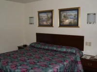 American Inn And Suites 