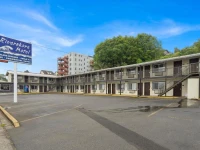 Astoria Rivershore Motel 