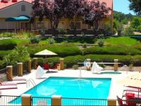 Best Western PLUS Colony Inn 
