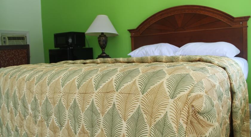 Green Acres Motel 