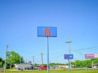 Hiway Inn Express of Atoka 