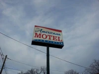 Americana Motel 