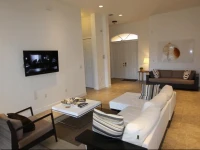 Aventura Home by Flatsaway 