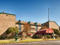 Best Western Chateau Louisiana Suite Hotel 