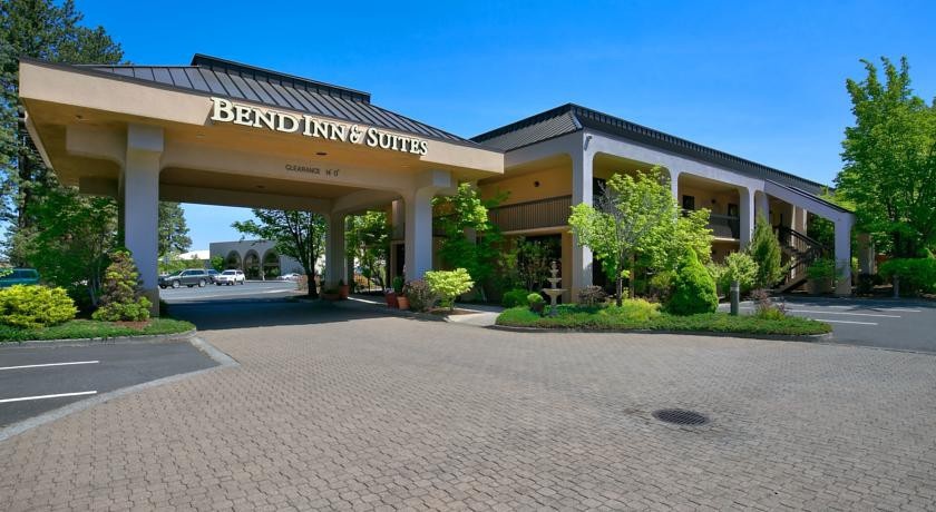 Bend Inn and Suites 