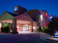 Best Western Plus Castlerock Inn & Suites 