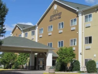 Expressway Suites of Bismarck 