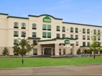 Wingate by Wyndham - Bismarck 